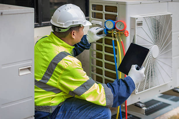 Professional Hvac Maintenance technician working in Center, TX